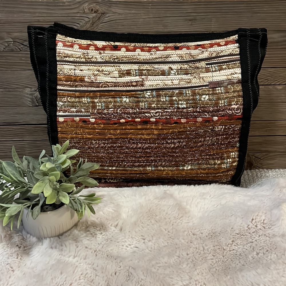 Hand Crafted Quilted Patchwork Rug Fabric Laptop Computer Tote Bag Purse